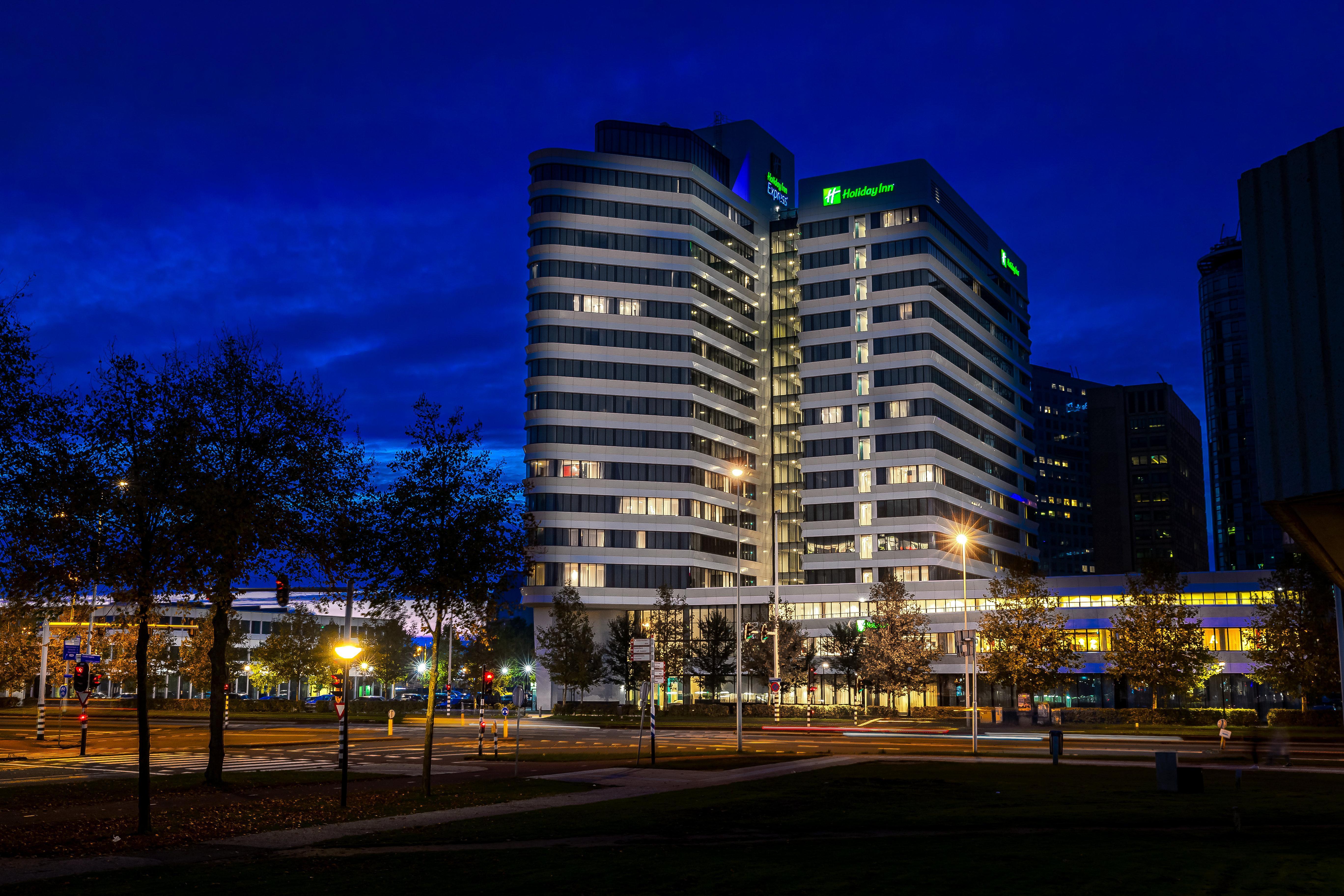 Holiday Inn Express Amsterdam Arena Towers, An Ihg Hotel Εξωτερικό φωτογραφία